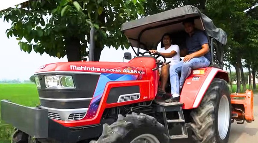 Mahindra Novo 605 DI Tractor