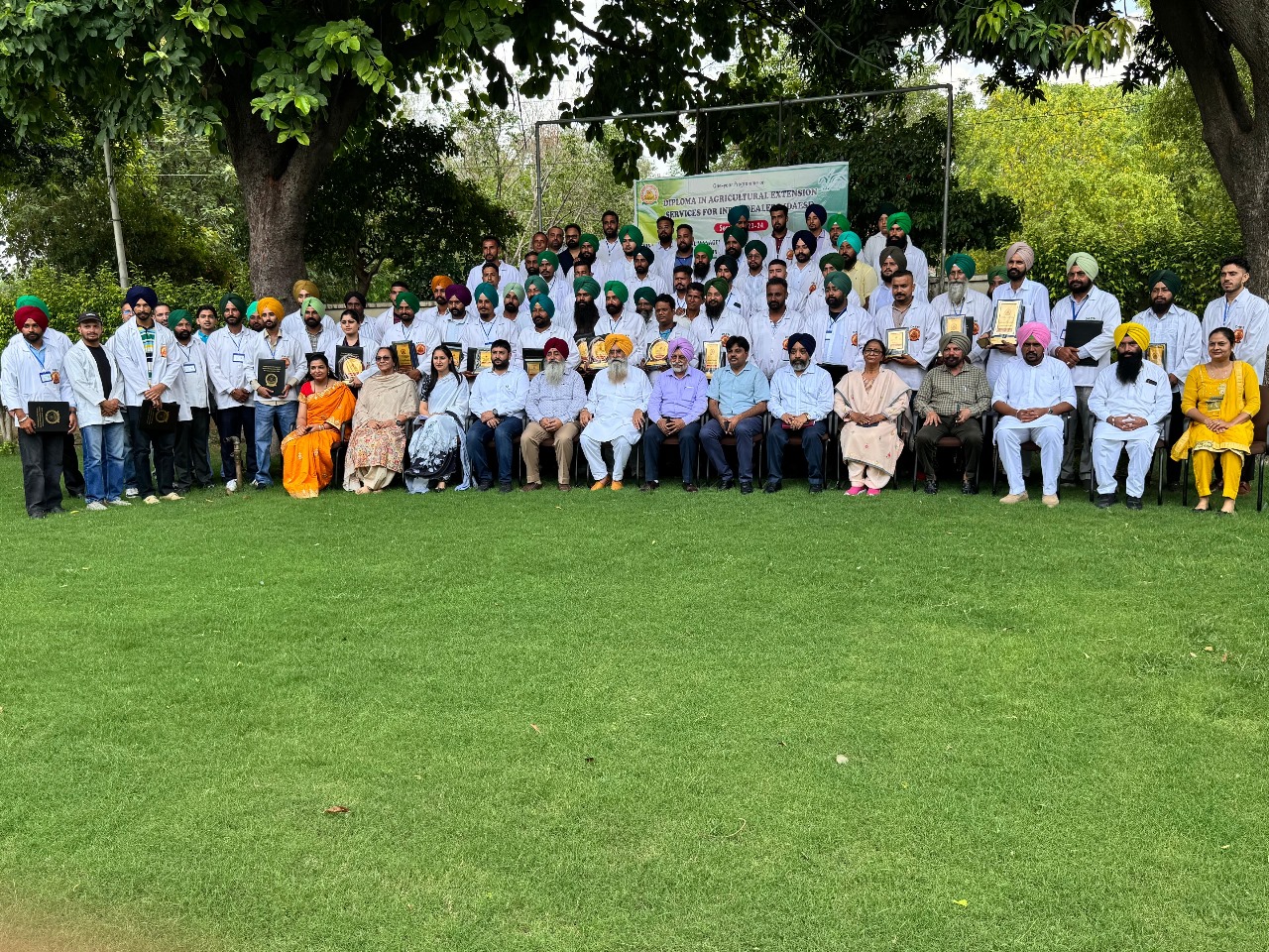 ਪੀ.ਏ.ਐਮ.ਈ.ਟੀ.ਆਈ. ਵਿਖੇ 73 ਇਨਪੁਟ ਡੀਲਰਾਂ ਨੂੰ ਸਰਟੀਫਿਕੇਟ ਪ੍ਰਦਾਨ ਪੀ.ਏ.ਐਮ.ਈ.ਟੀ.ਆਈ. ਵਿਖੇ 73 ਇਨਪੁਟ ਡੀਲਰਾਂ ਨੂੰ ਸਰਟੀਫਿਕੇਟ ਪ੍ਰਦਾਨ